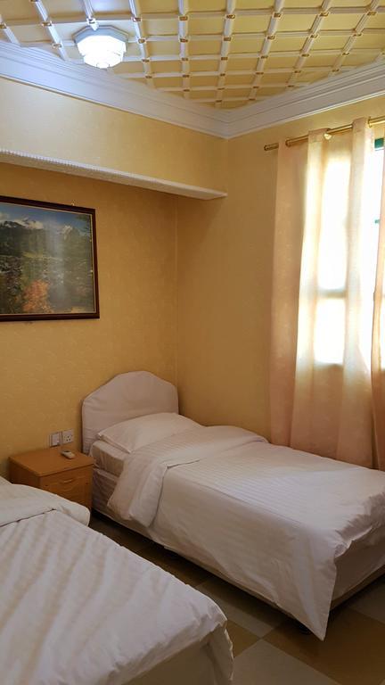 Al Majd Hotel Ibri Luaran gambar