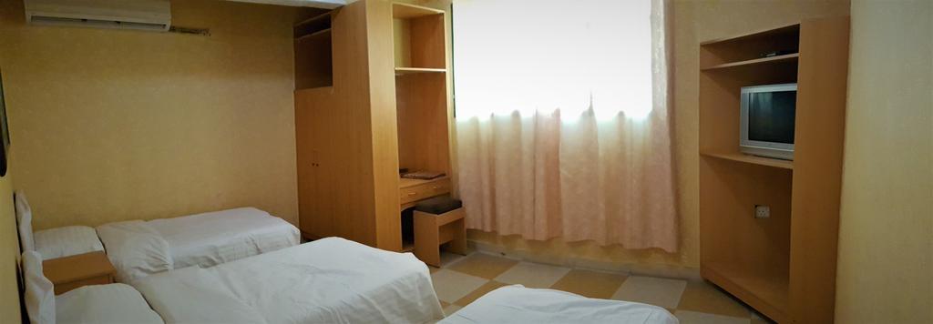 Al Majd Hotel Ibri Luaran gambar