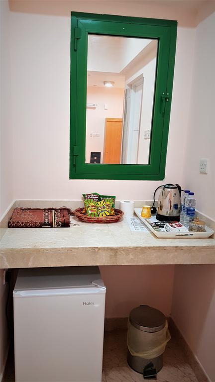 Al Majd Hotel Ibri Bilik gambar