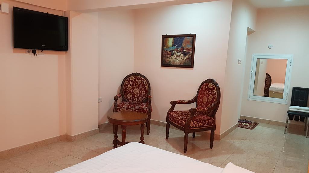 Al Majd Hotel Ibri Luaran gambar